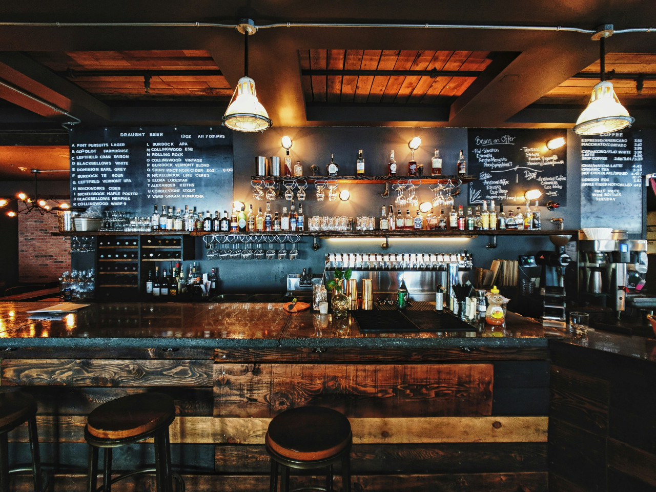 Bar. Foto: Unsplash