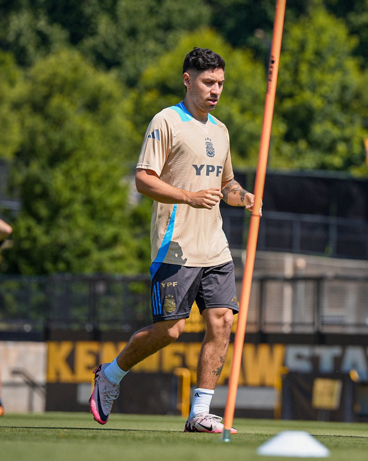 Gonzalo Montiel, entrenamiento de la Selección Argentina; Copa América 2024. Foto: X @Argentina