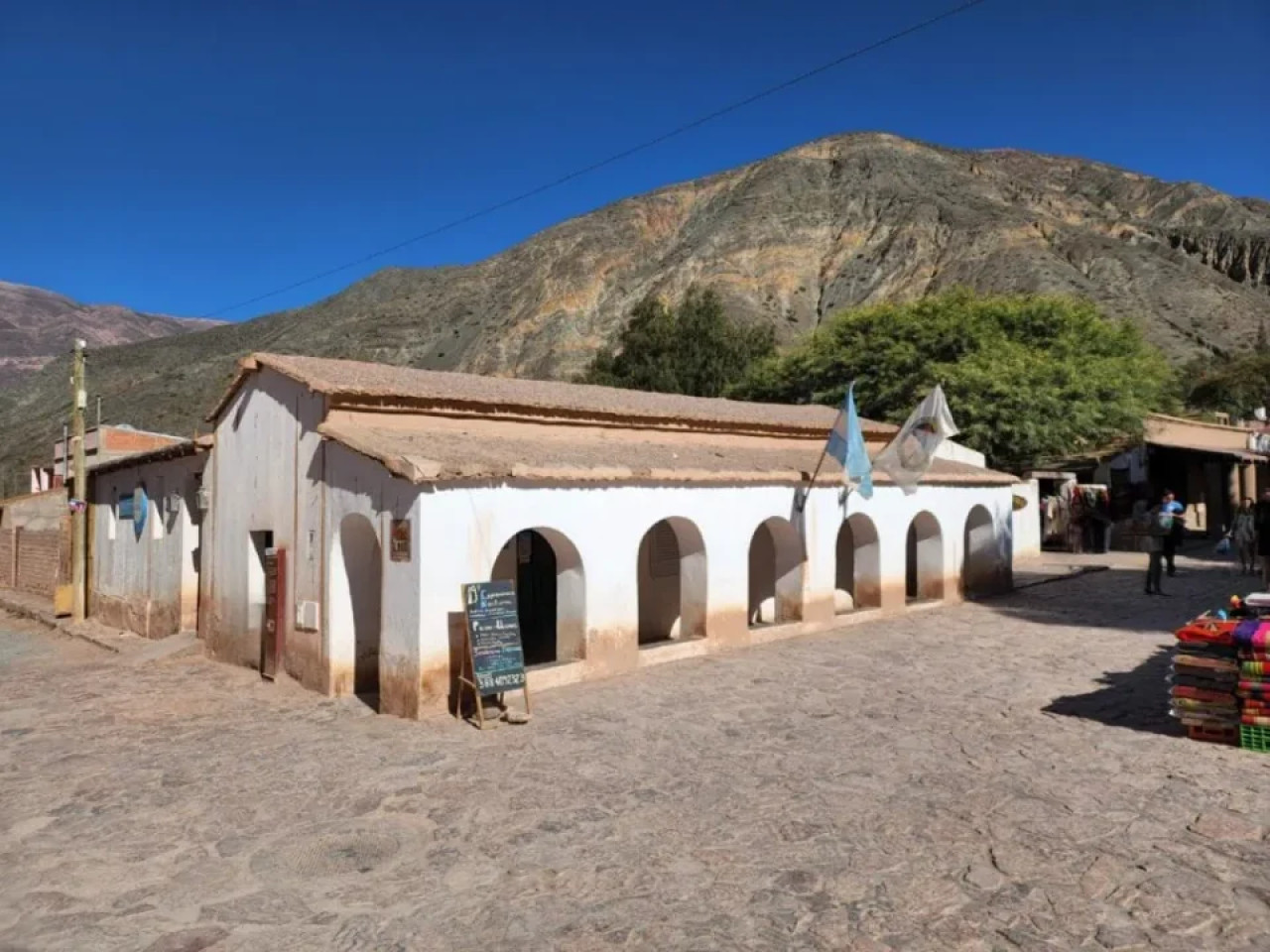 El cabildo de Purmamarca es el más pequeño de la Argentina. Foto: NA