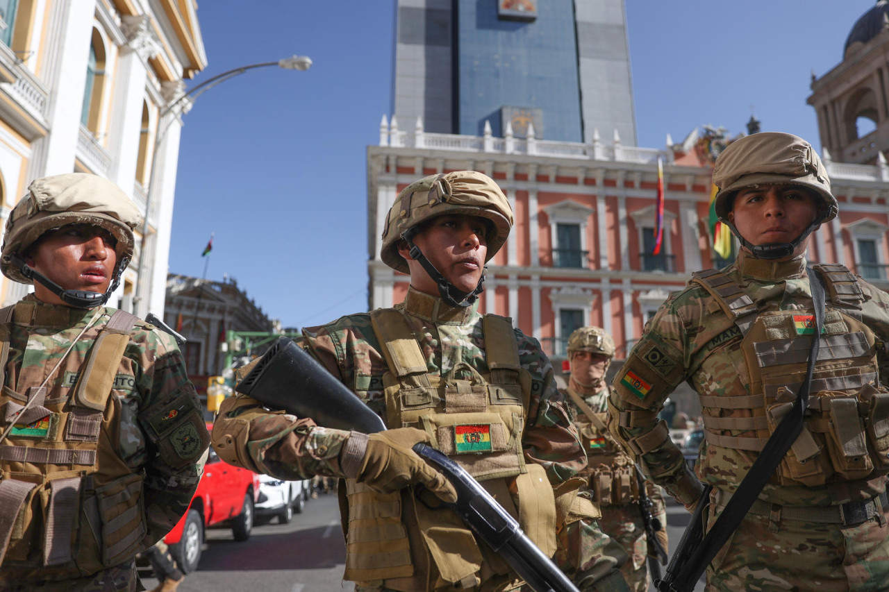 Movilización de militares en Bolivia. Foto: EFE