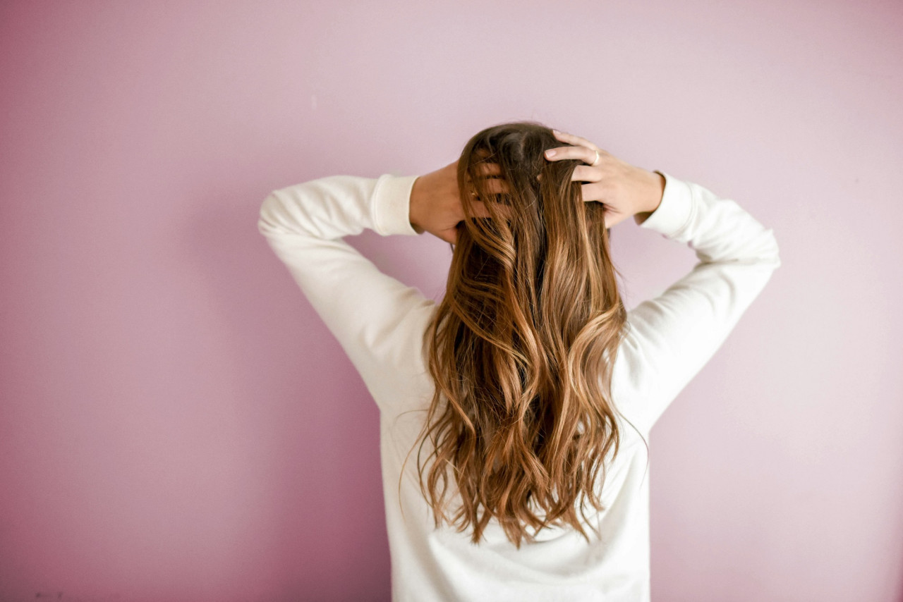 Pelo, cabello. Foto Unsplash.