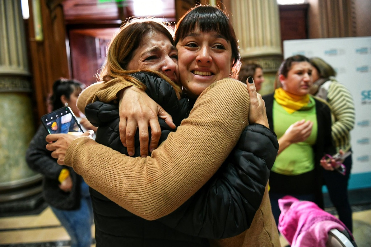 Aprobación de la ley de endometriosis. Foto: X @frmujeresok.