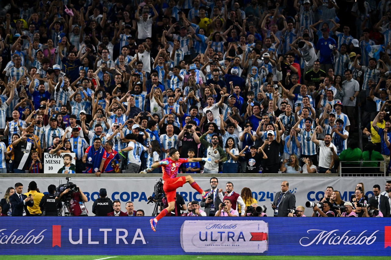 Emiliano Dibu Martínez, Selección Argentina; Copa América 2024. Foto: Reuters