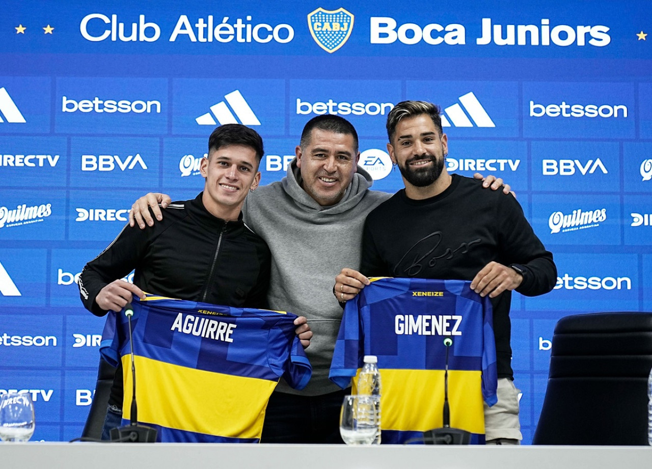 Brian Aguirre; Juan Román Riquelme y Milton Giménez. Foto: X @BocaJrsOficial.