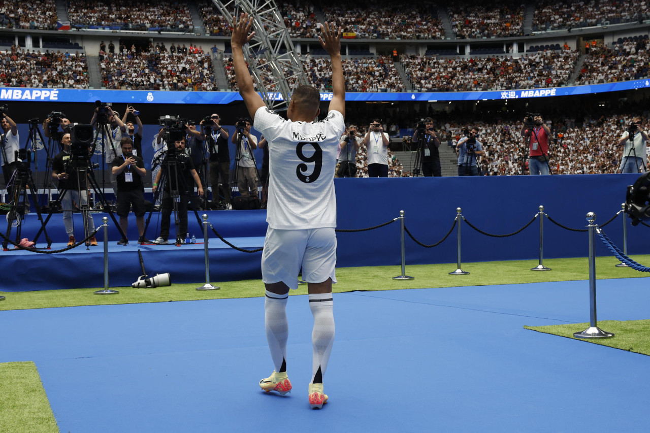 Mbappé usará la camiseta N°9. Foto: EFE.