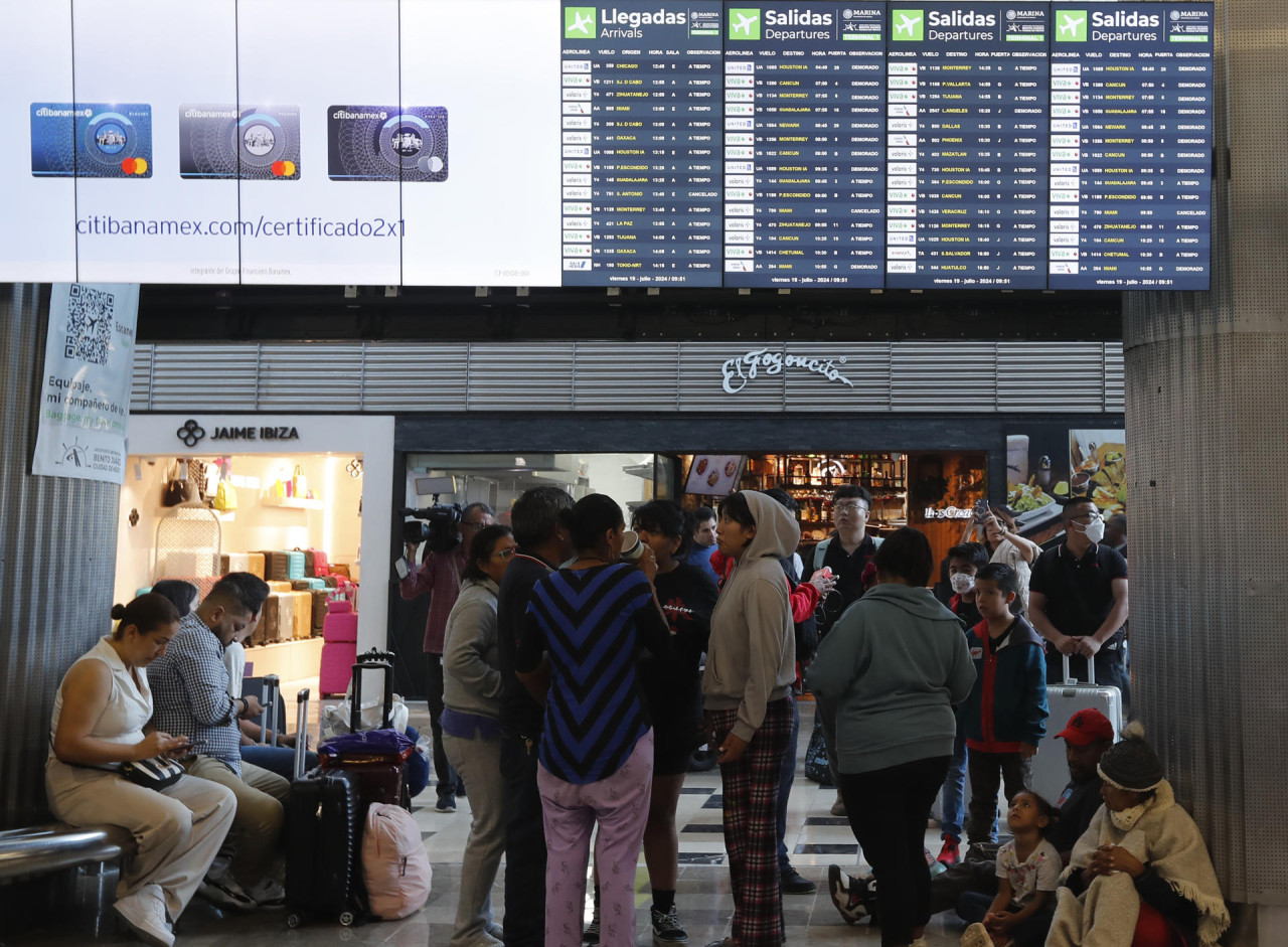 Aeropuertos de todo el mundo colapsados por fallo informático de Microsoft. Foto: EFE