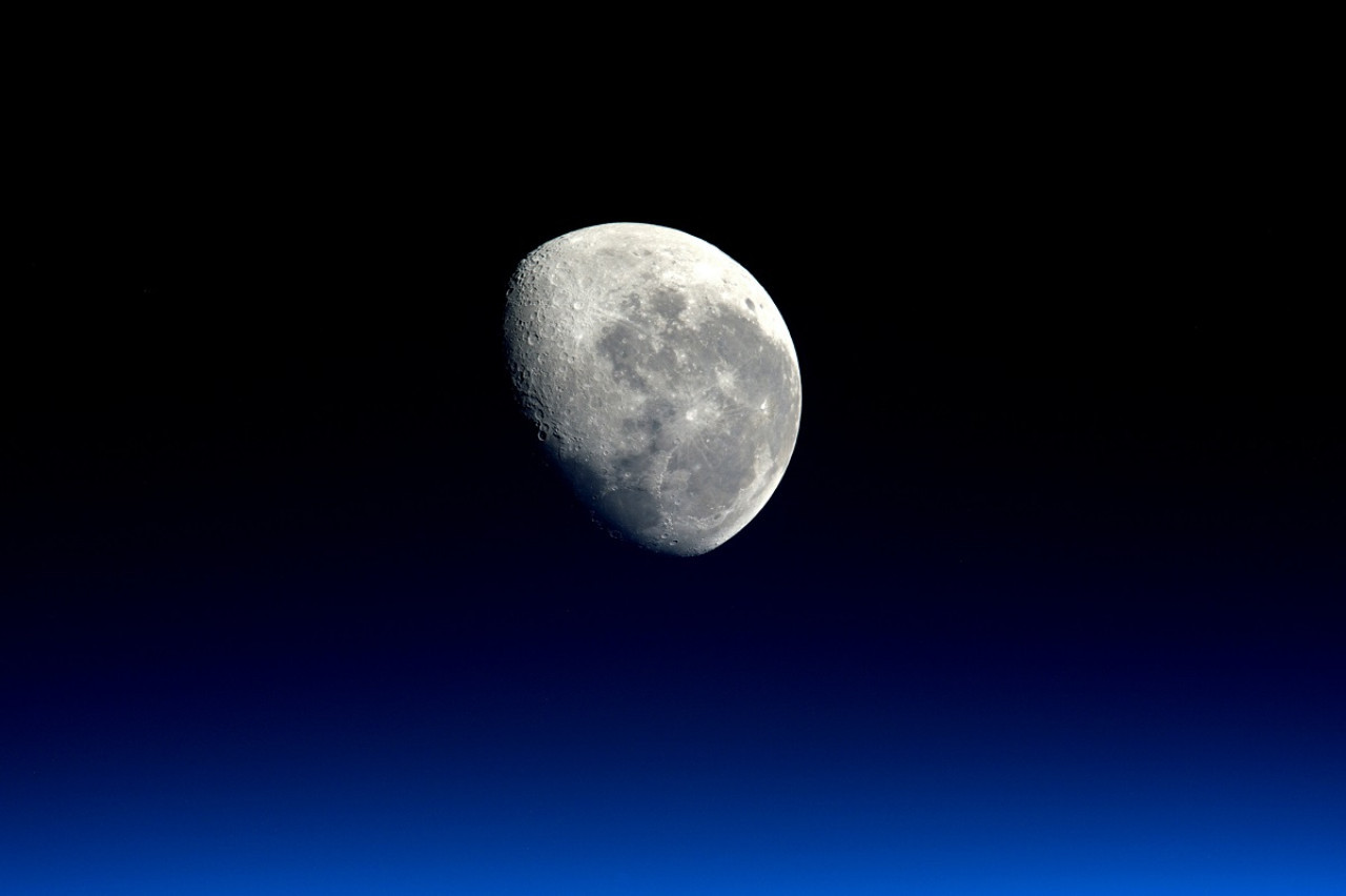 Luna; espacio. Foto: Unsplash.