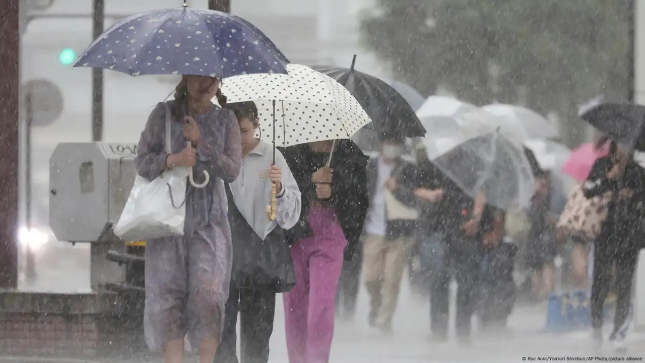 Lluvia en Japón. Fuente: X