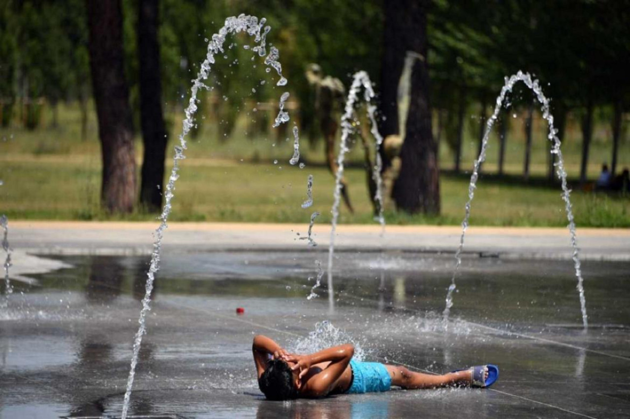 Calor extremo en Reino Unido. Foto: NA.