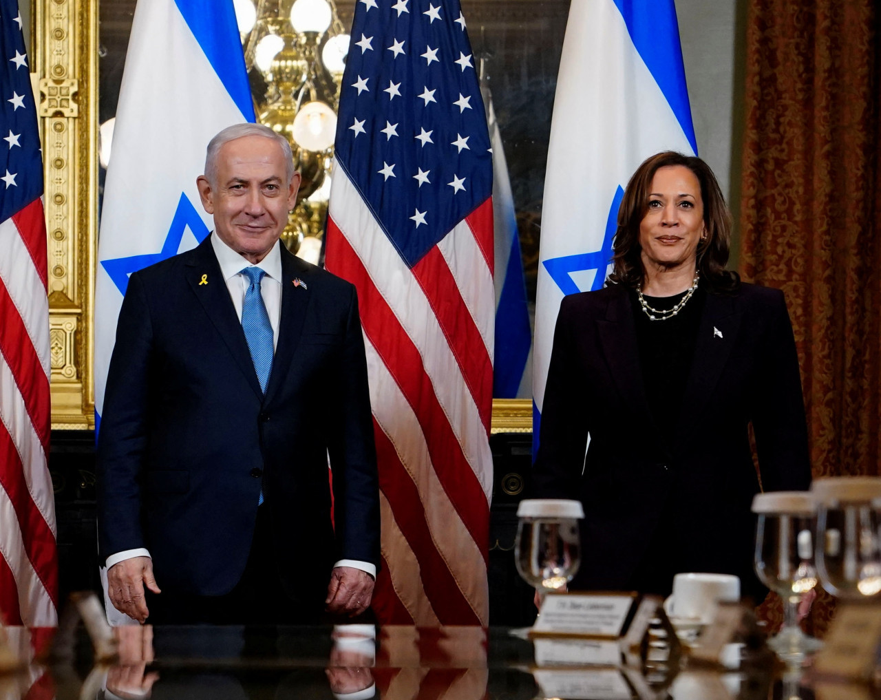 Benjamín Netanyahu y Kamala Harris. Foto: REUTERS.