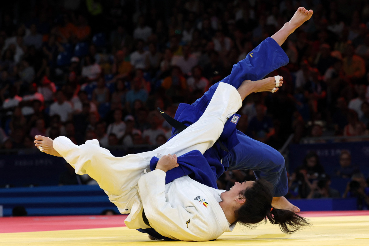 Judo - Mujeres - 70 kg Competencia por la medalla de bronce B - Gabriella Willems de Bélgica en acción contra Sanne van Dijke de Holanda. REUTERS/Kim Kyung-Hoon