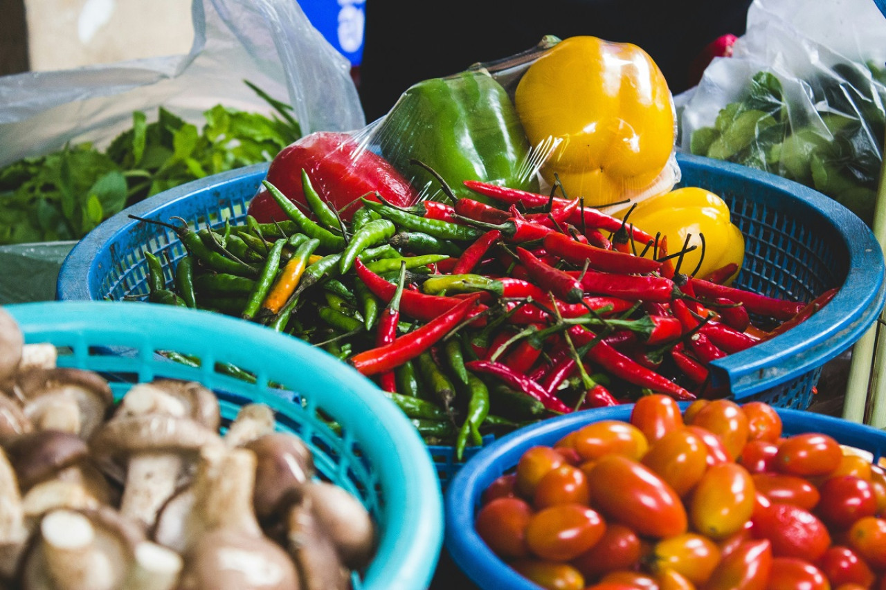 Alimentos; verduras; ají; chile picante. Foto: Unsplash.