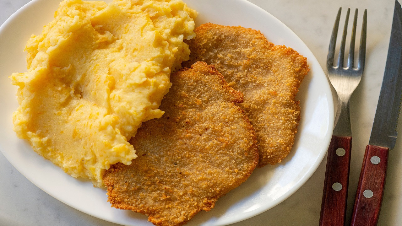 Milanesa con puré. Foto: Cocineros argentinos