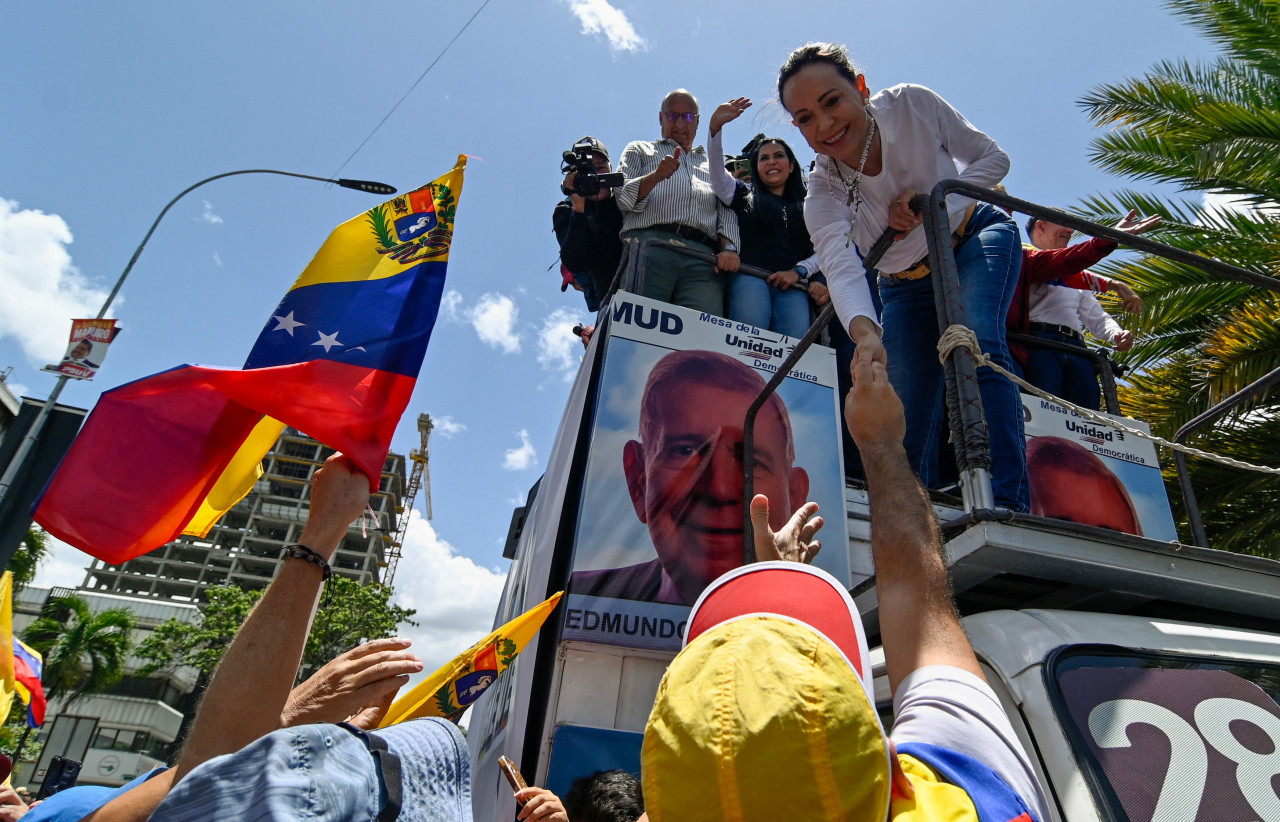 Corina Machado, marcha opositora en Venezuela. Foto: Reuters