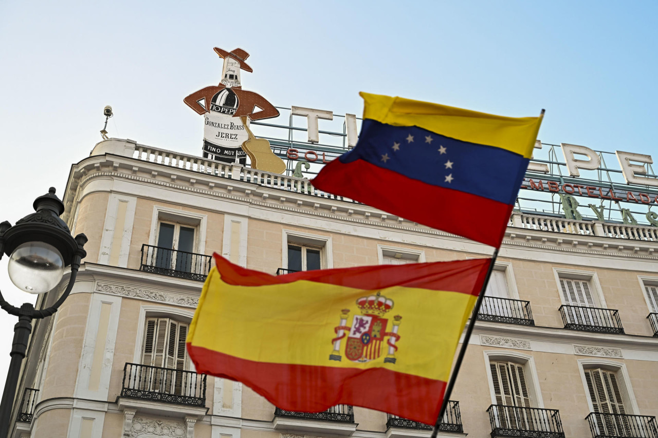 Venezolanos en España protestan contra el resultado de las elecciones. Foto: EFE