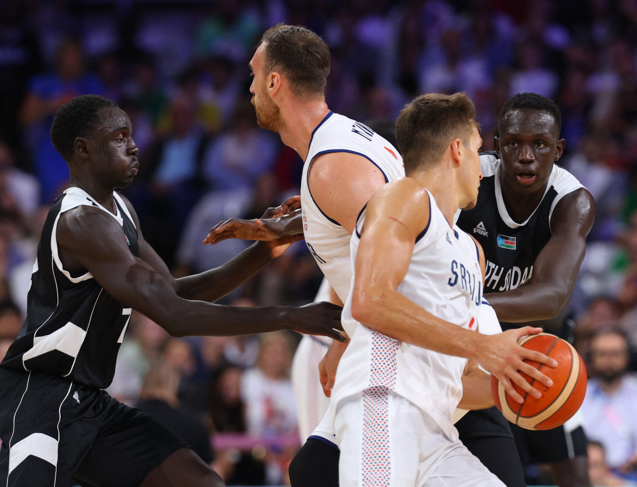 Básquet en los Juegos Olímpicos 2024. Foto: Reuters.