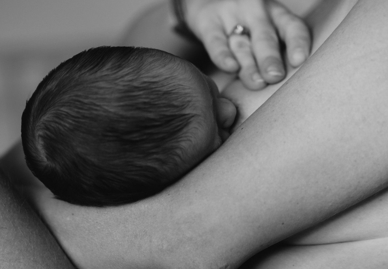 Maternidad, lactancia, bebé, salud. Foto: Unsplash