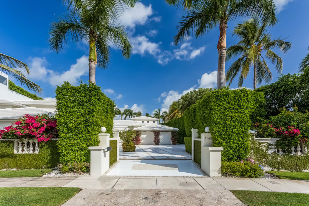 La mansión que vendió Shakira. Foto: Douglas Elliman Real Estate.