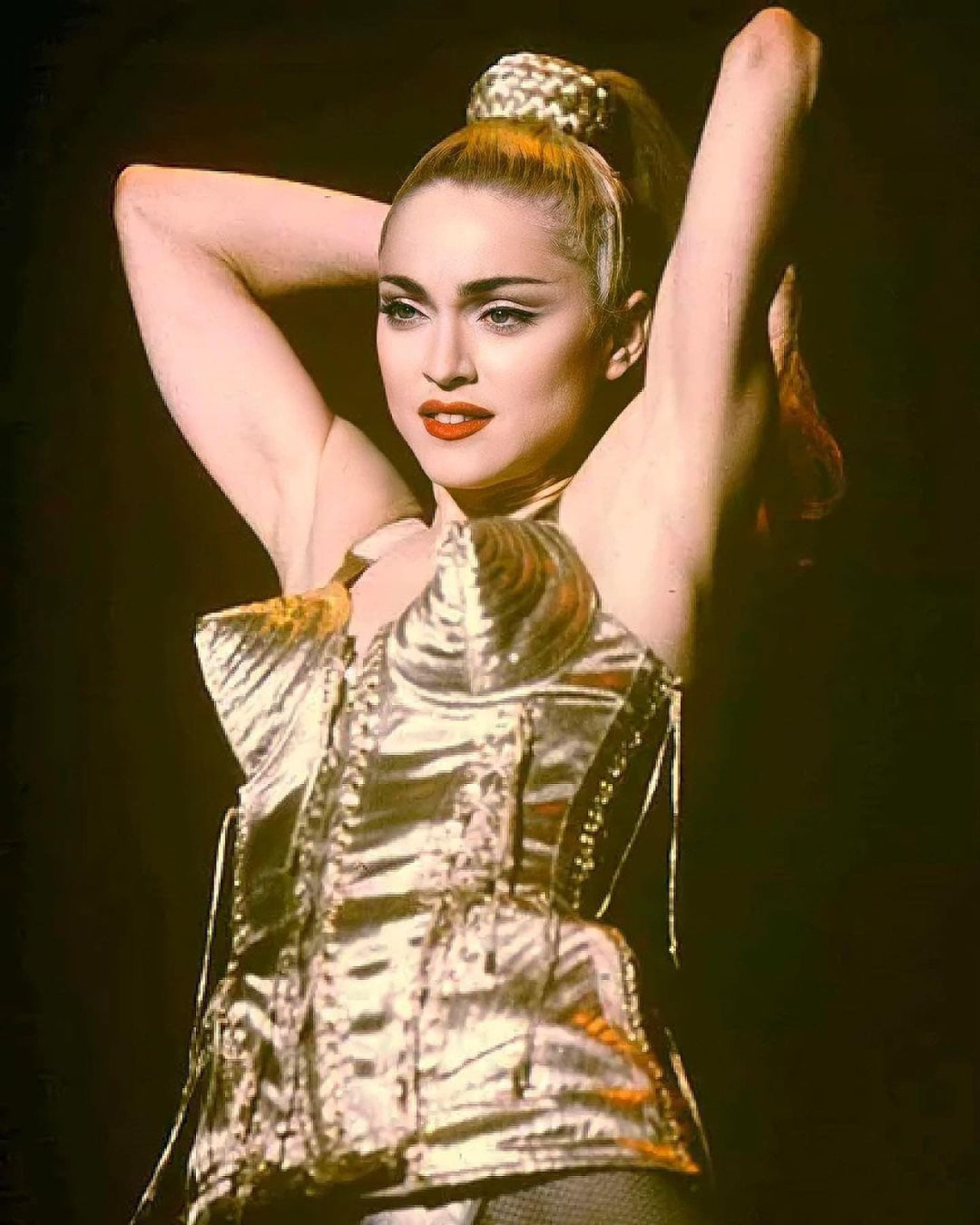 Madonna con un corset de Jean Paul Gaultier. Foto: Instagram/@jeanpaulgaultier