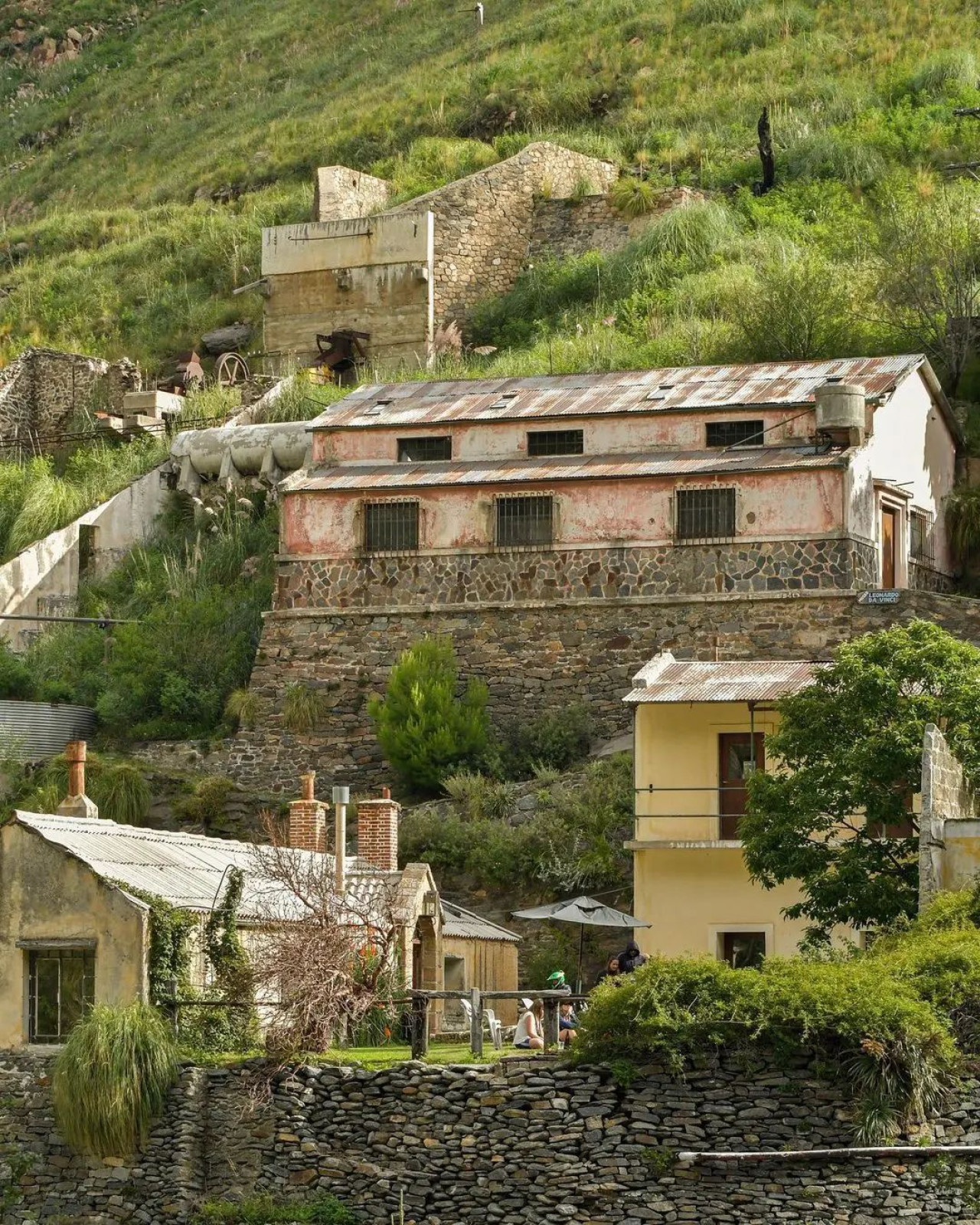 Pueblo Escondido, un lugar en el medio de las sierras. Foto Instagram @respiracordoba.