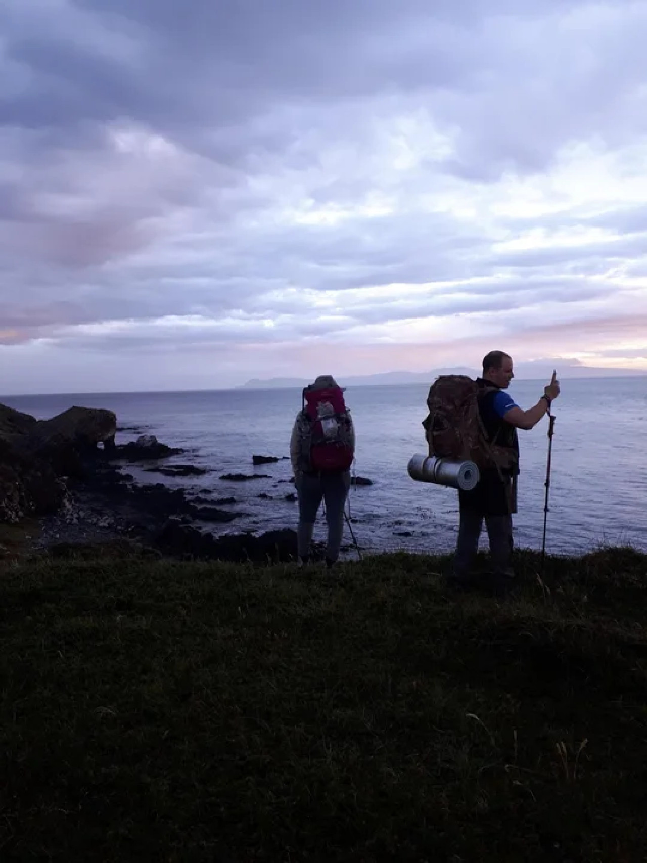 El trekking hasta el Faro Cabo San Pío es exigente. Foto: NA.