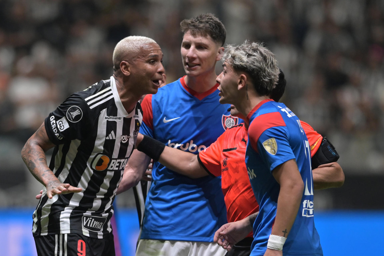 San Lorenzo quedó eliminado de la Copa Libertadores tras perder con Atlético Mineiro de Brasil. Foto: EFE.