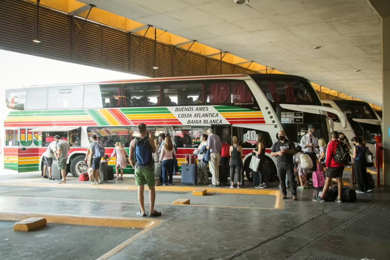 Transporte, micros de larga distancia, boleto. Foto: X