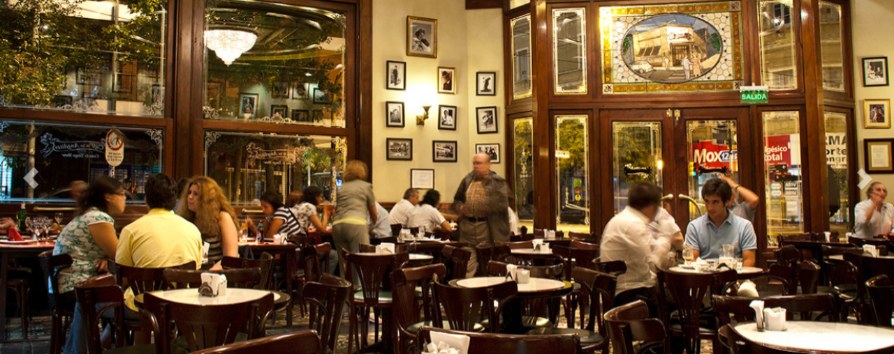 Café de los Angelitos, un lugar mítico de Buenos Aires. Foto: Turismo Buenos Aires.