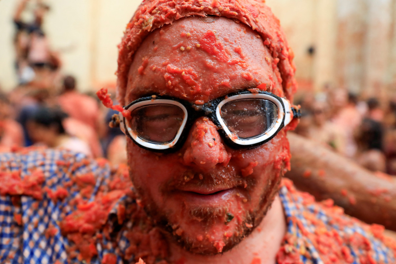 Tomatina en Buñol, el evento que aglutina a miles de personas. Foto: Reuters.