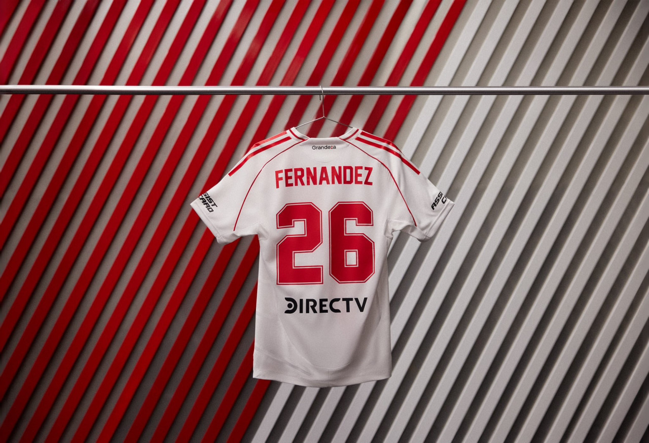 Nueva camiseta de River para la temporada 24-25. Foto: @Adidas.