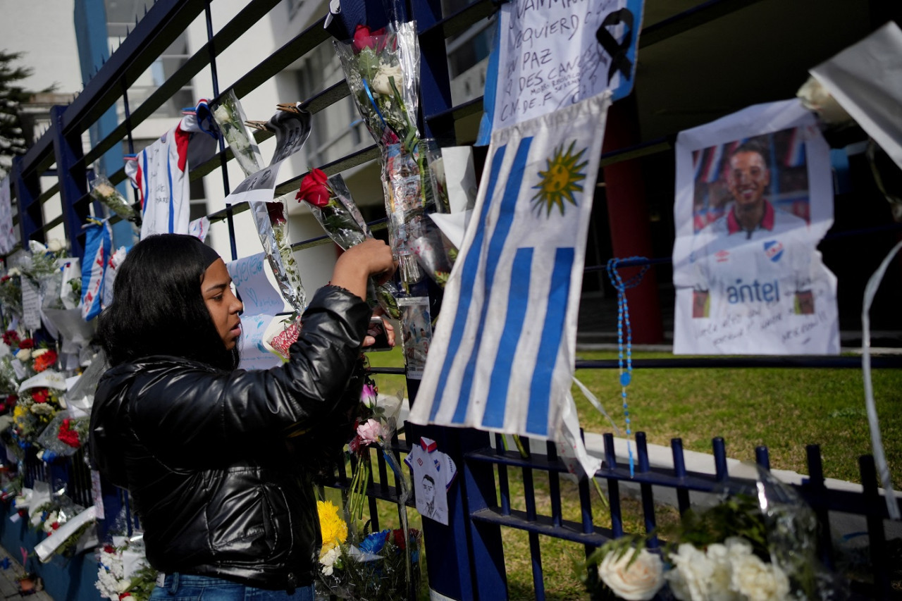 Velatorio de Juan Izquierdo en Uruguay. Foto: Reuters