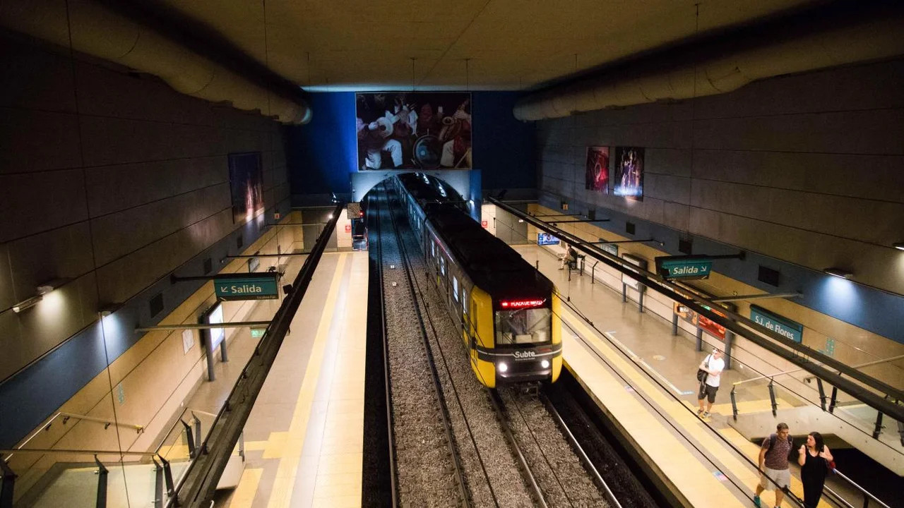 Subte, transporte público. Foto: NA