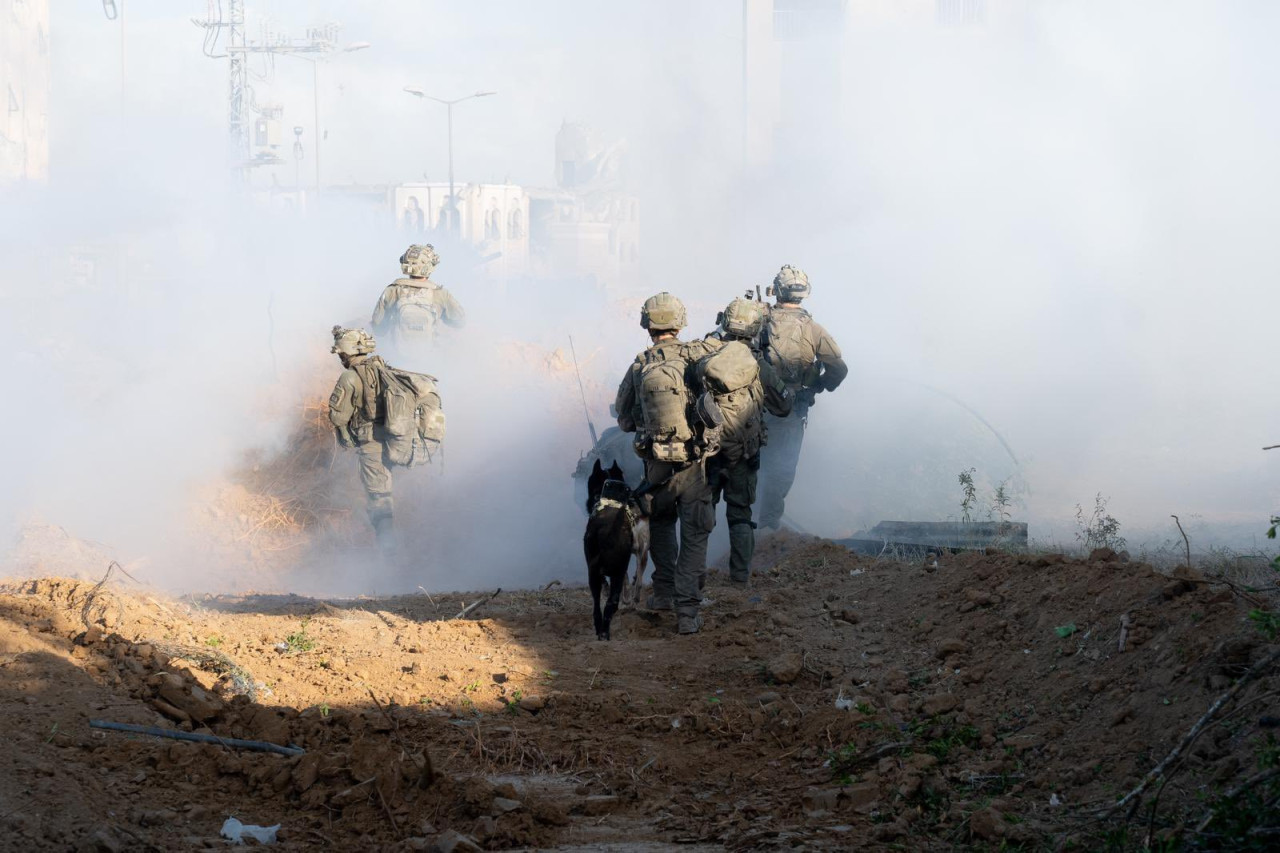 Soldados israelíes en la Franja de Gaza; guerra Israel-Hamás: Foto: X @idfonline