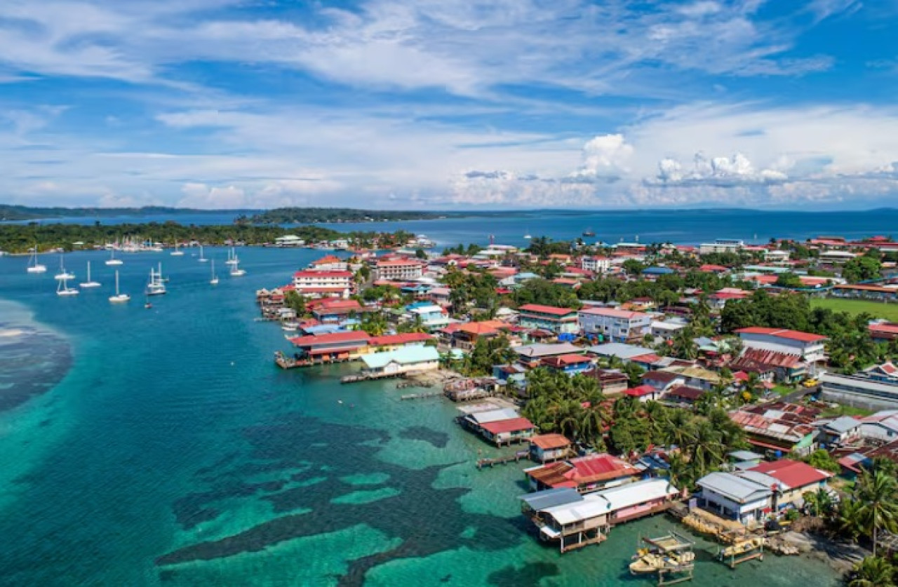 Playa de Isla Colón, en Bocas del Toro, Panamá.