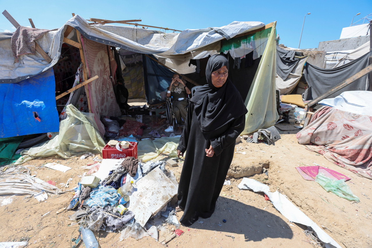 Palestinos desplazados por la guerra en Gaza. Foto: REUTERS.