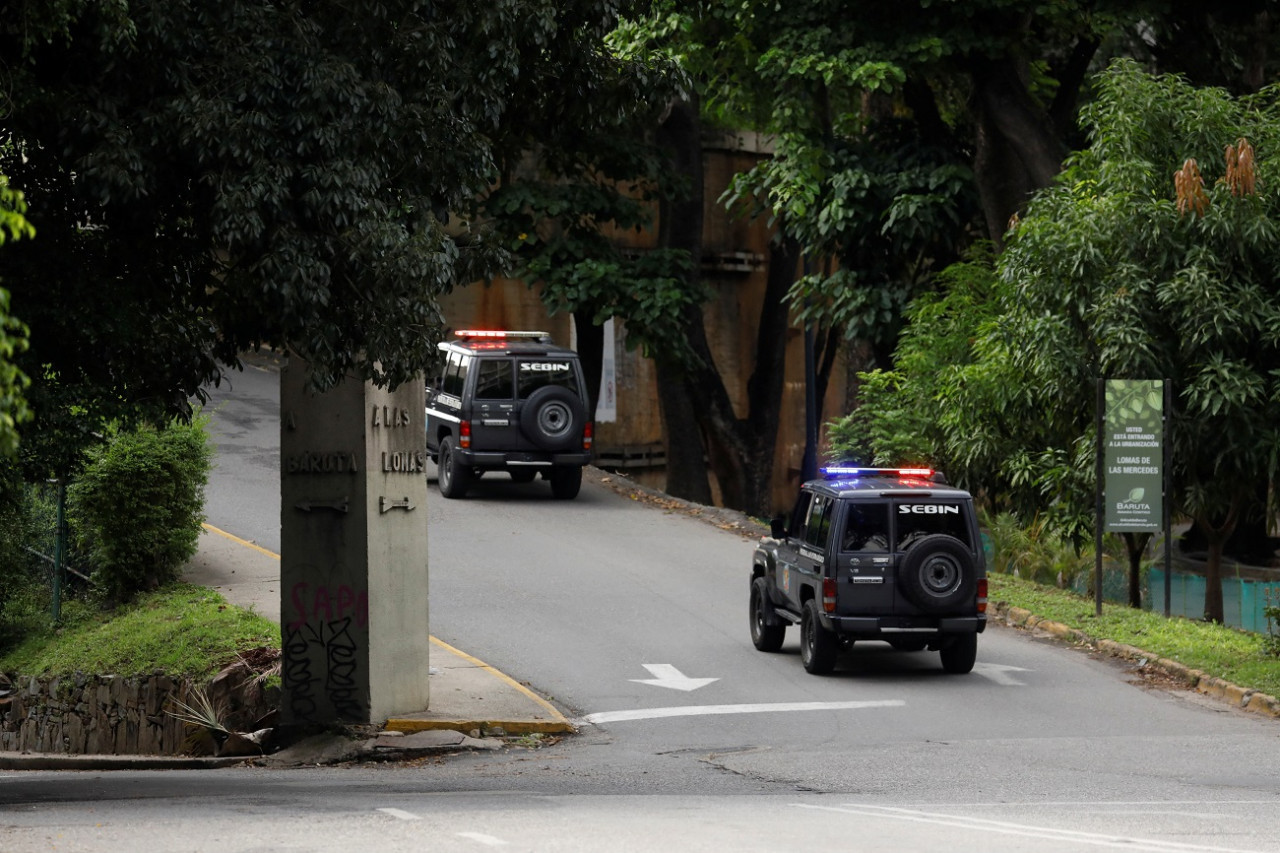 Asedio a la Embajada Argentina en Venezuela. Foto: Reuters