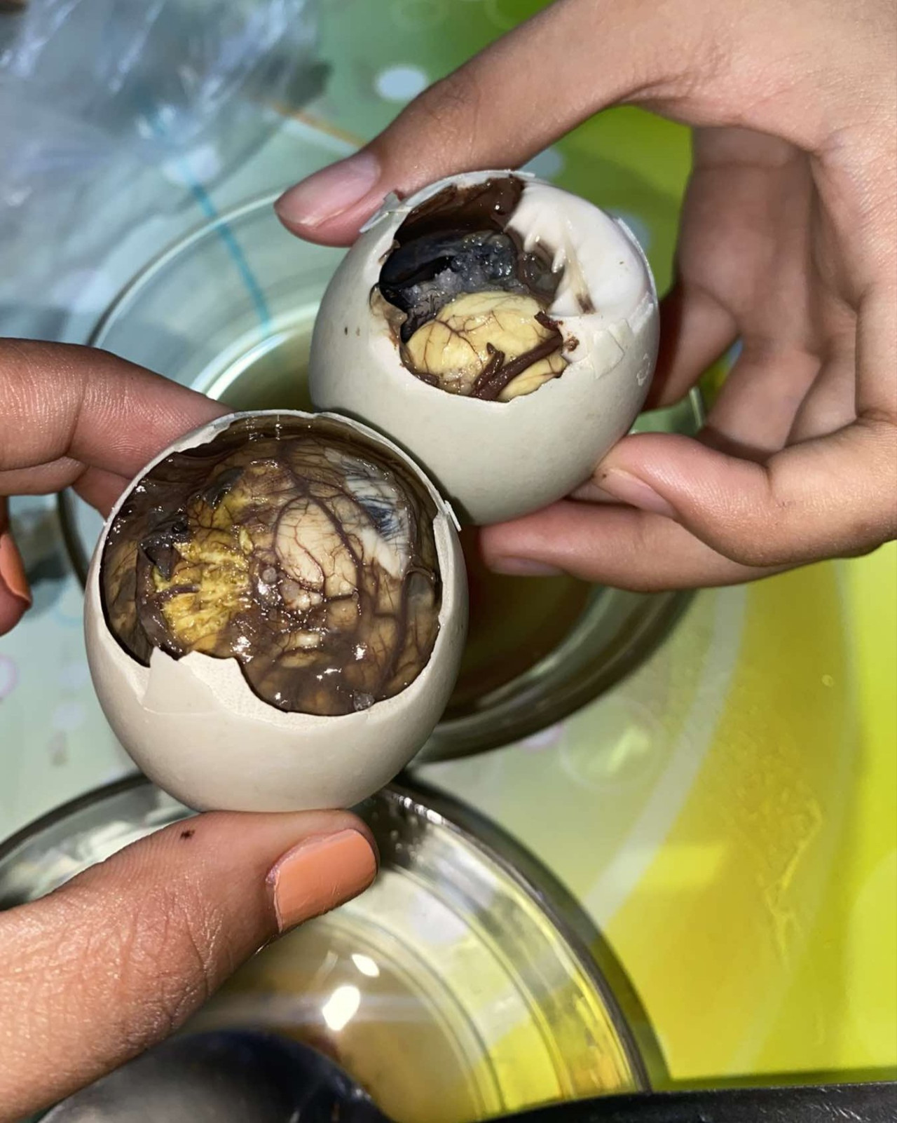 Balut, comida filipina. Foto: X.