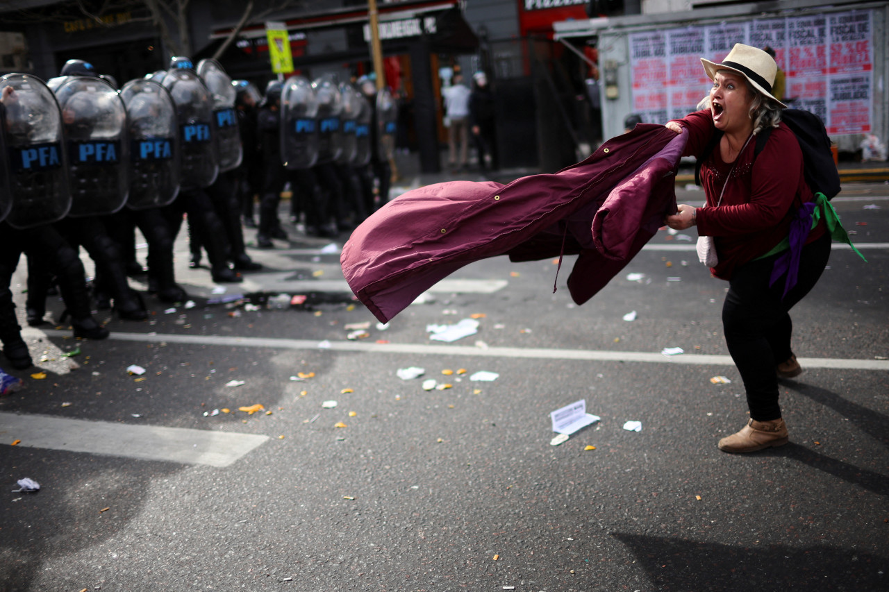 Incidentes en el Congreso tras la confirmación del veto a la reforma jubilatoria. Foto: REUTERS.