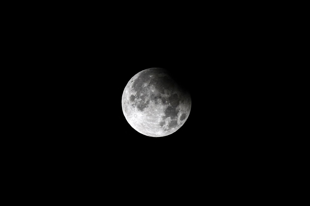 Eclipse de superluna en Turquía. Foto: EFE.