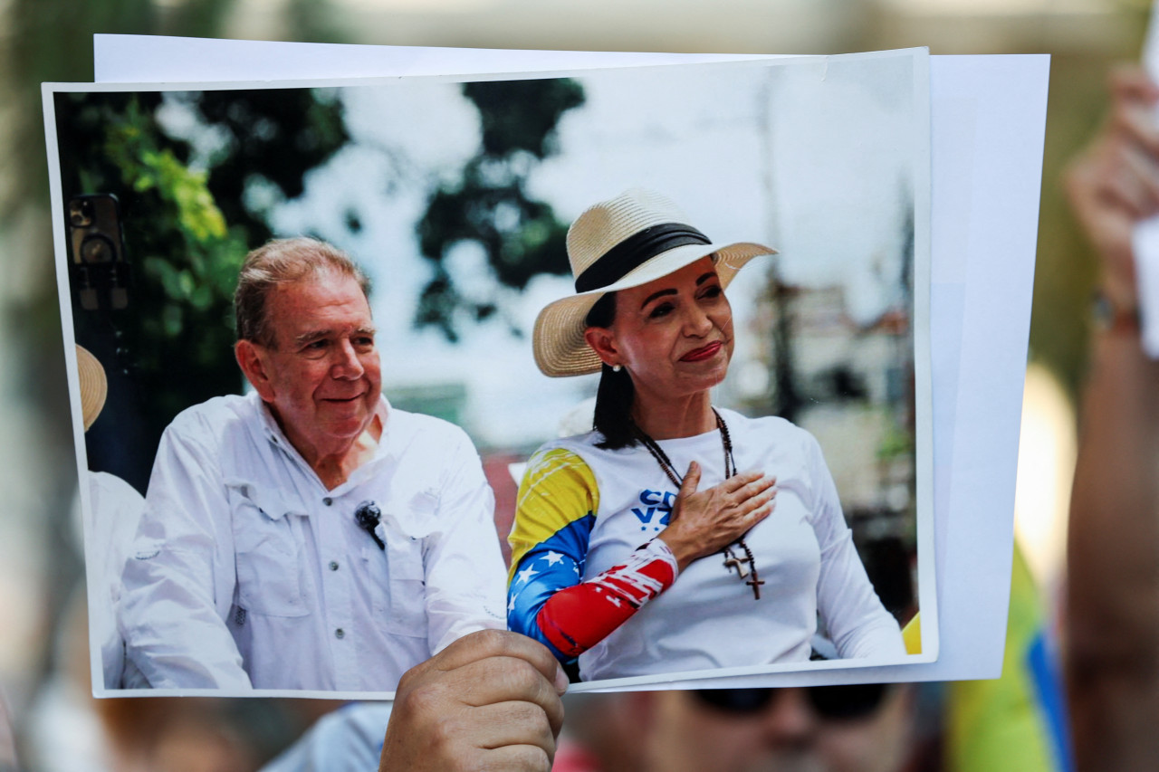 Corina Machado y González Urrutia, los líderes de la oposición en Venezuela. Foto: Reuters.