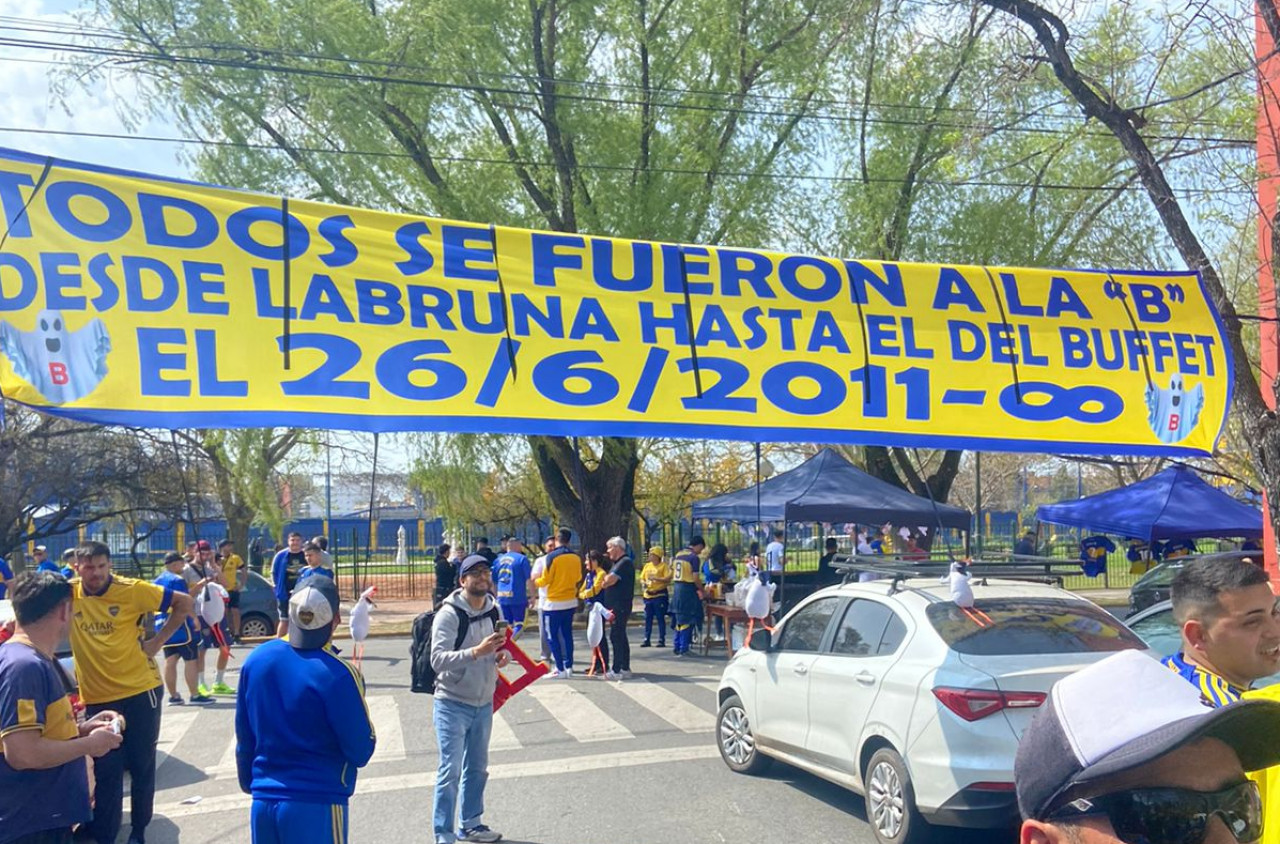 El pasacalles de los hinchas de Boca sobre el descenso de River