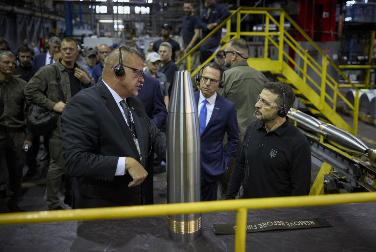 La visita de Volodímir Zelenski a una fábrica de armas en Pennsylvania, Estados Unidos. Foto: EFE.