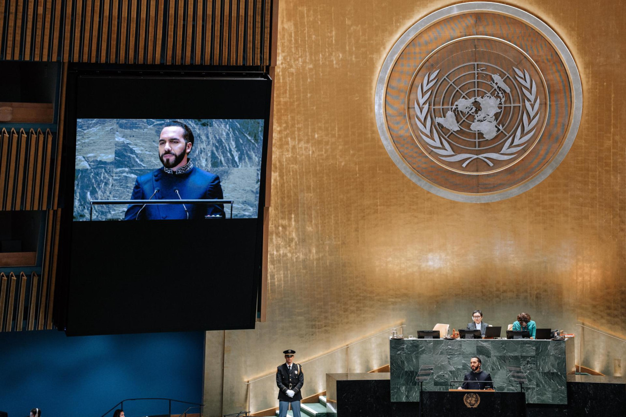 Bukele durante el Debate General del 79º período de sesiones de la Asamblea General de las Naciones Unidas en la Sede de las Naciones Unidas en Nueva York, Nueva York, EE.UU. EFE