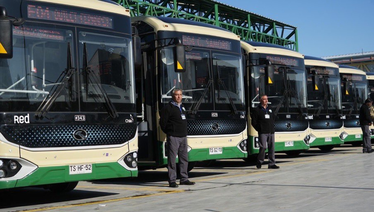 Los ómnibus eléctricos de Chile. Foto: X @MTTChile.