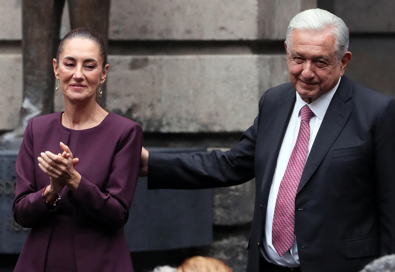 Claudia Sheinbaum junto a Andrés Manuel López Obrador. Foto: Reuters.