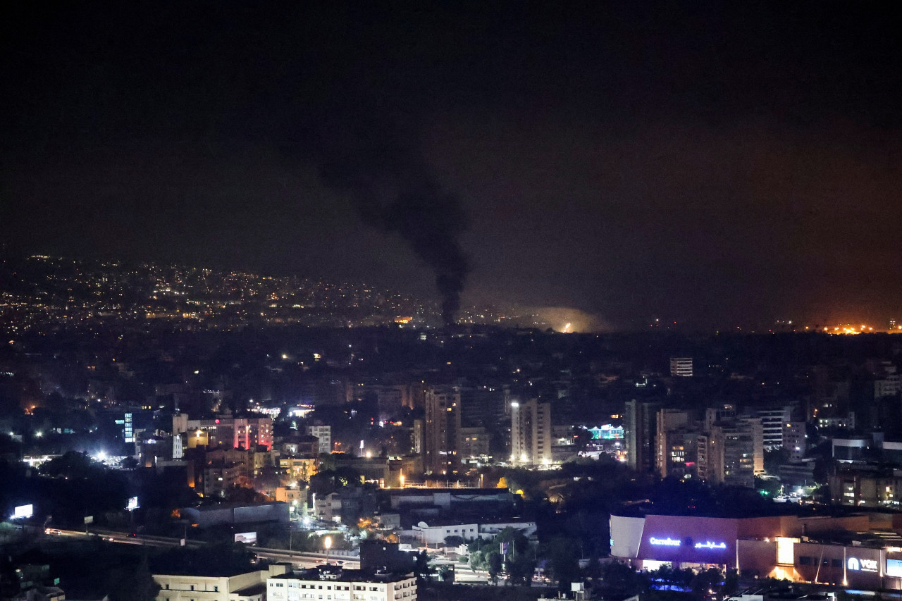 Bombardeo de Israel sobre Beirut, capital del Líbano. Foto: Reuters