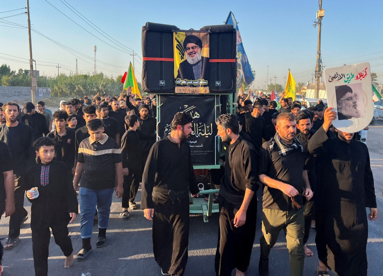 Homenajes a Hasán Nasrala, líder de Hezbollah asesinado por Israel. Foto: Reuters.