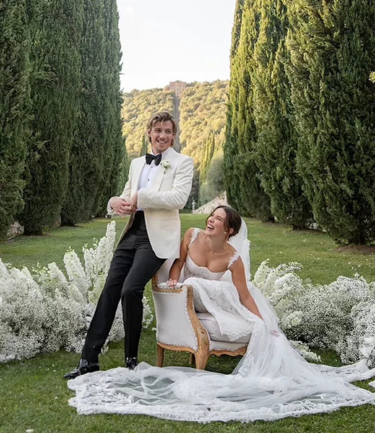 La boda de Millie Bobby Brown con el hijo de Bon Jovi. Foto: NA.