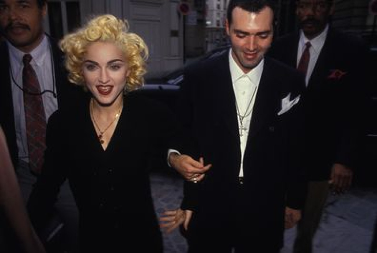 Madonna junto a Cristopher Ciccone. Foto: X @KiwiInBarnes