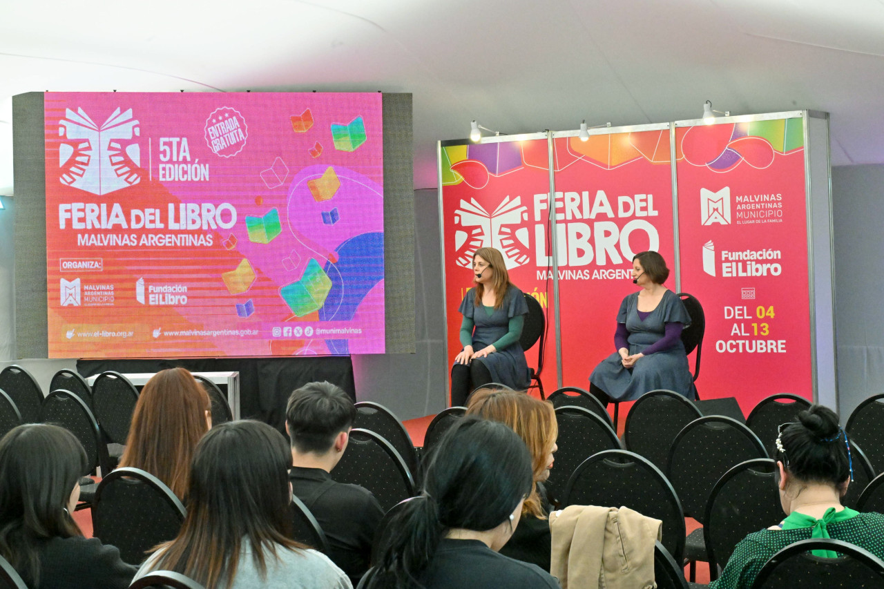 Quedó oficialmente inaugurada la Feria del Libro Malvinas Argentinas.